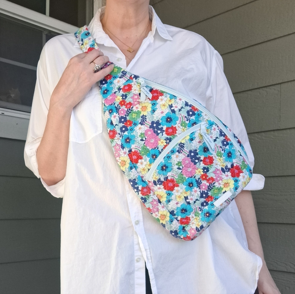 Vera Bradley Essential Sling In Multicolor Flower Power Quilted Print Blue Multi